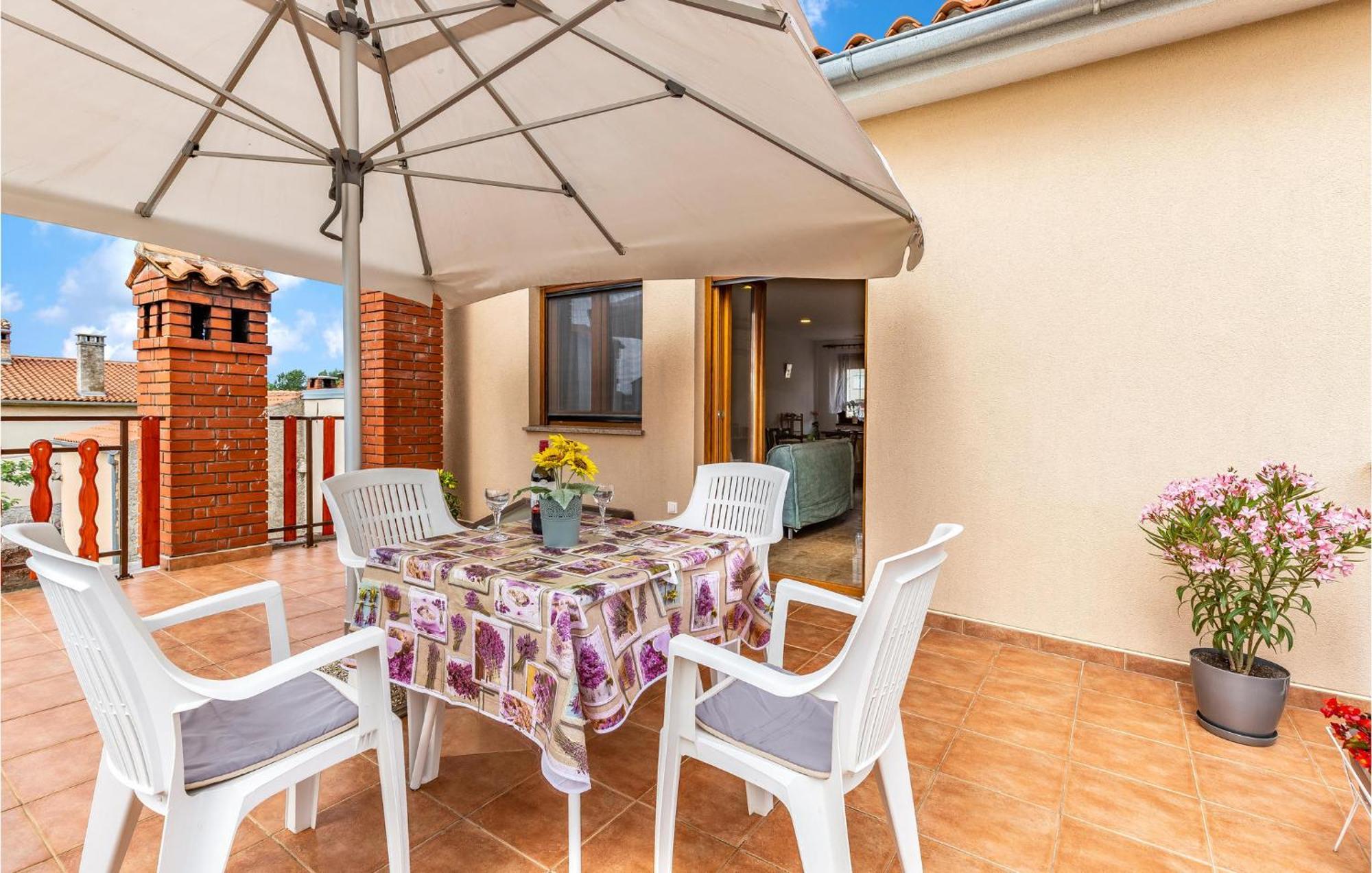 Awesome Apartment In Pula With Wifi מראה חיצוני תמונה